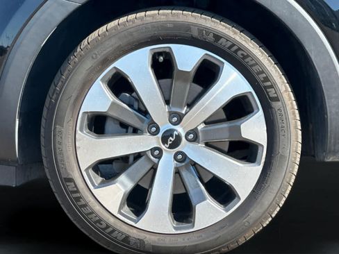 Used 2022 Kia Telluride S AWD/4WD image 32