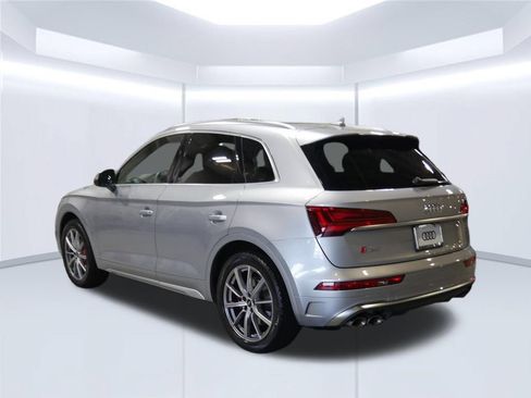 Certified 2023 Audi SQ5 Premium Plus w/ Premium Plus Package AWD/4WD image 3