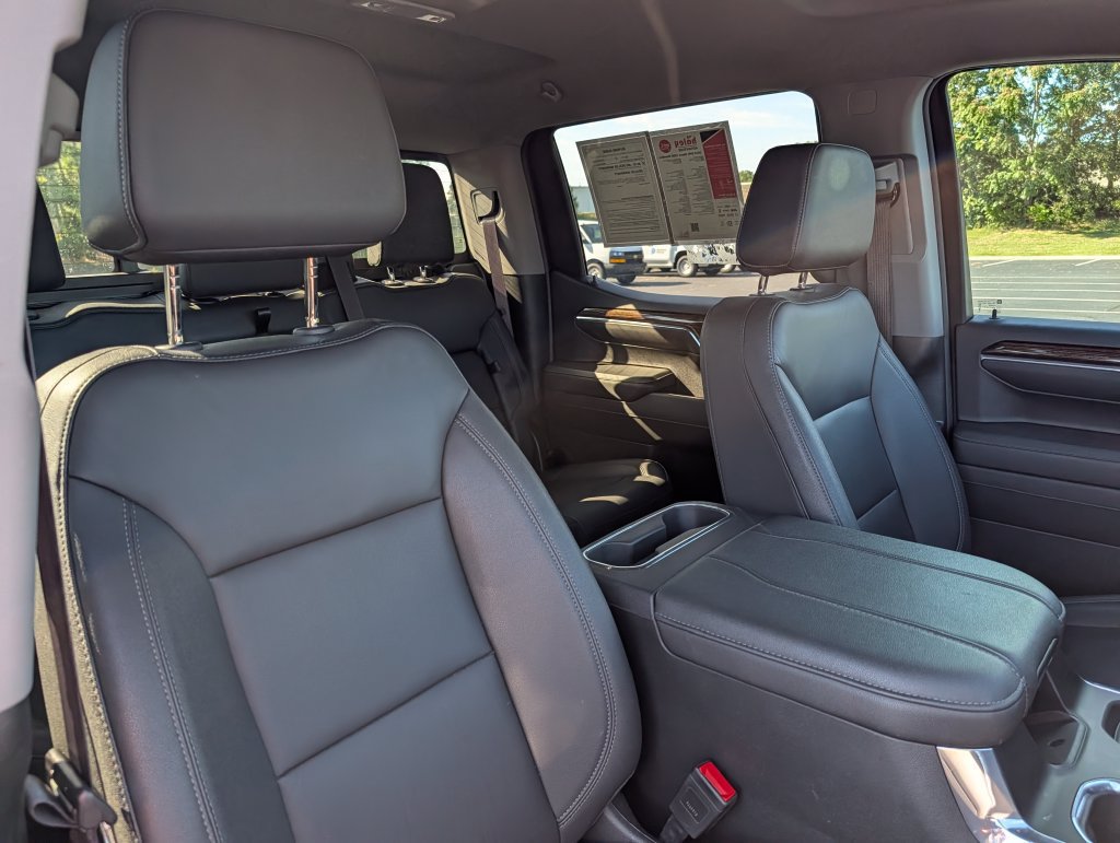 Used 2024 GMC Sierra 1500 Elevation w/ Elevation Premium Package AWD/4WD image 15