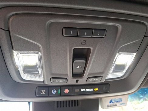 Certified 2023 GMC Sierra 1500 SLT w/ SLT Convenience Package image 25