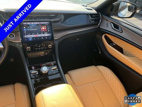 Certified 2024 Jeep Grand Cherokee L Summit w/ Luxury Tech Group V image 16