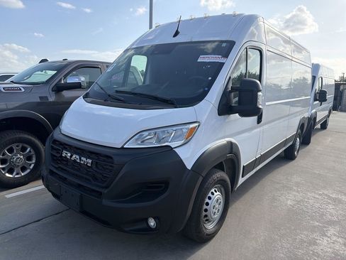 Used 2025 RAM ProMaster 2500 w/ Convenience Group FWD image 1