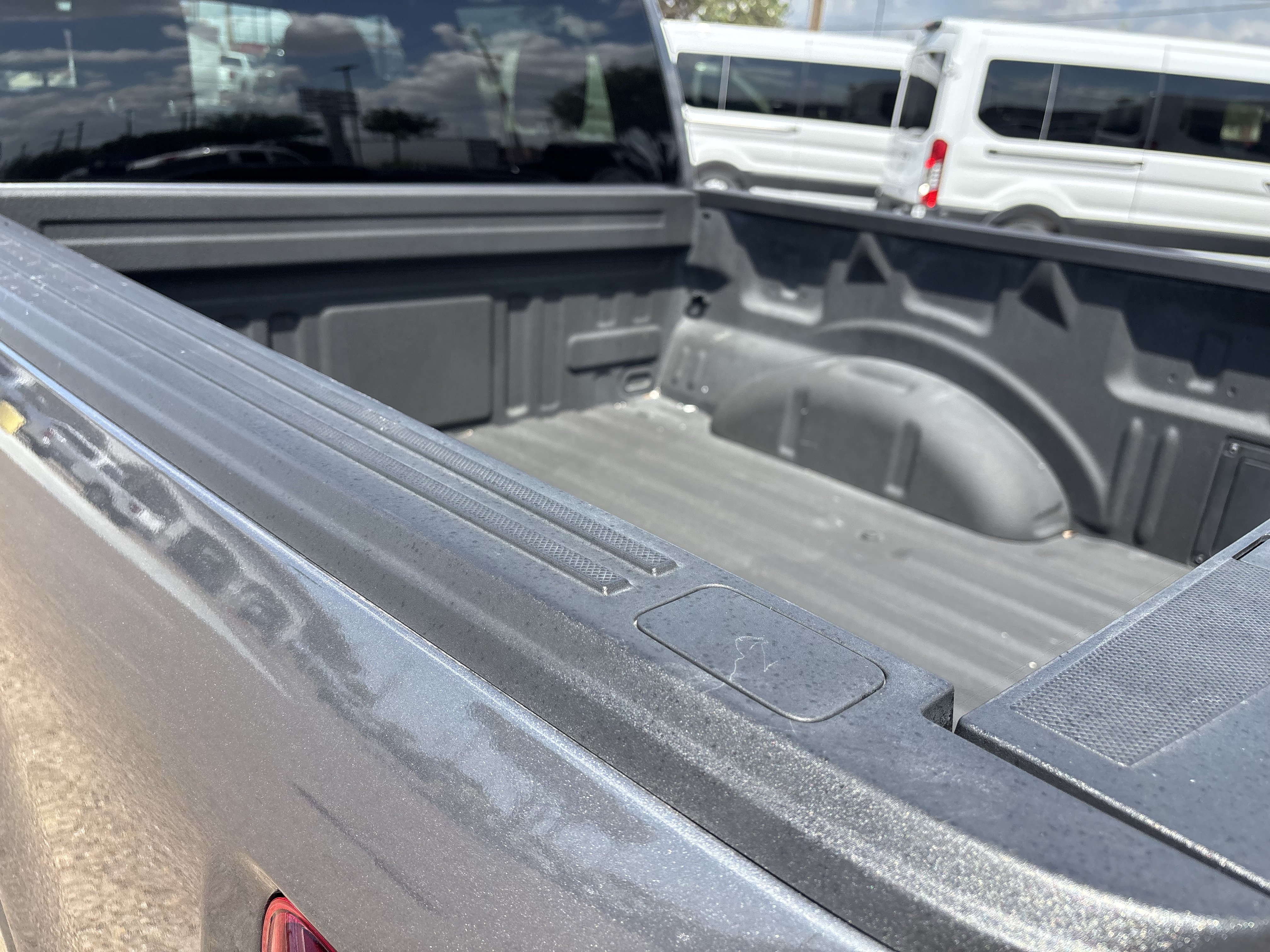 Used 2024 Ford F150 STX RWD image 17