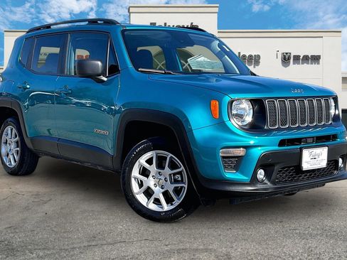 Used 2022 Jeep Renegade Latitude image 11