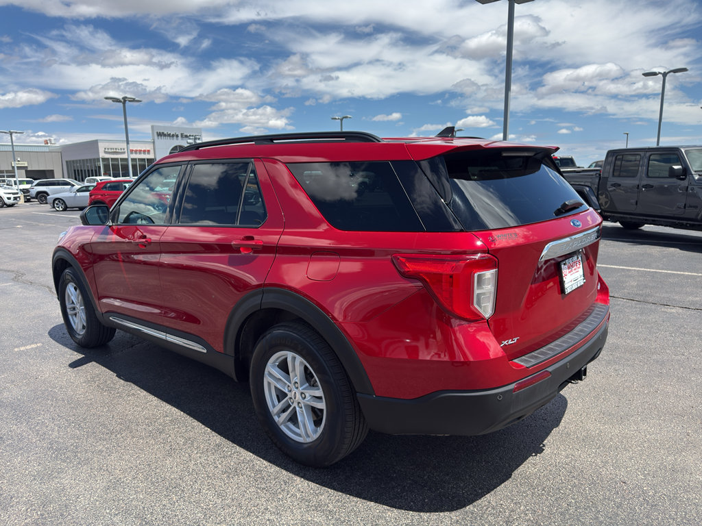 Used 2023 Ford Explorer XLT w/ Class IV Trailer Tow Package AWD/4WD image 7