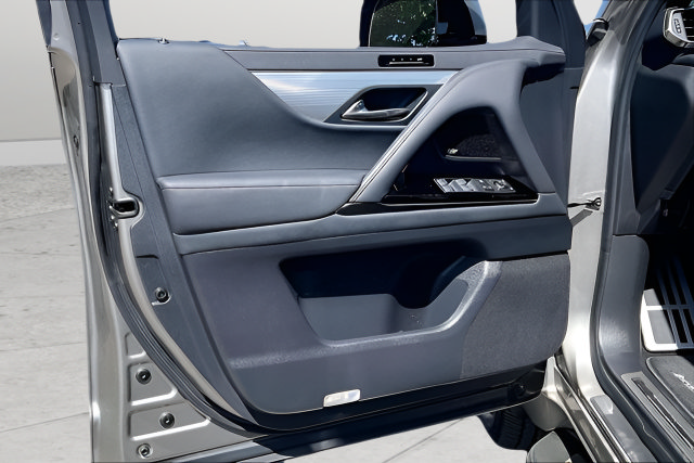 Used 2023 Lexus LX 600 F Sport AWD/4WD image 16