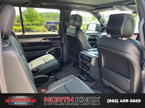 New 2026 Jeep Grand Wagoneer L 4WD image 29