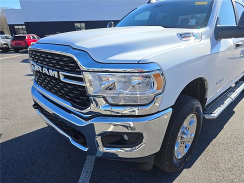 Used 2024 RAM 2500 Big Horn w/ Bed Utility Group AWD/4WD image 10