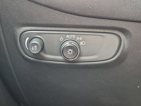 Used 2022 Chevrolet Equinox LT FWD image 17