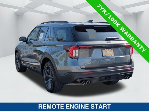 Certified 2025 Ford Explorer ST AWD/4WD image 7