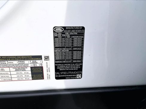 Used 2024 Land Rover Range Rover Sport SE image 40