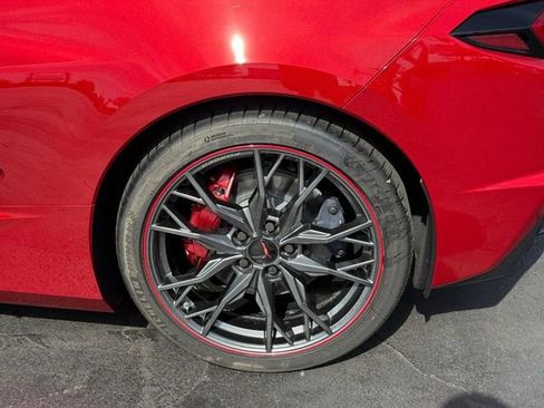 Used 2025 Chevrolet Corvette Stingray Preferred Cpe RWD image 4