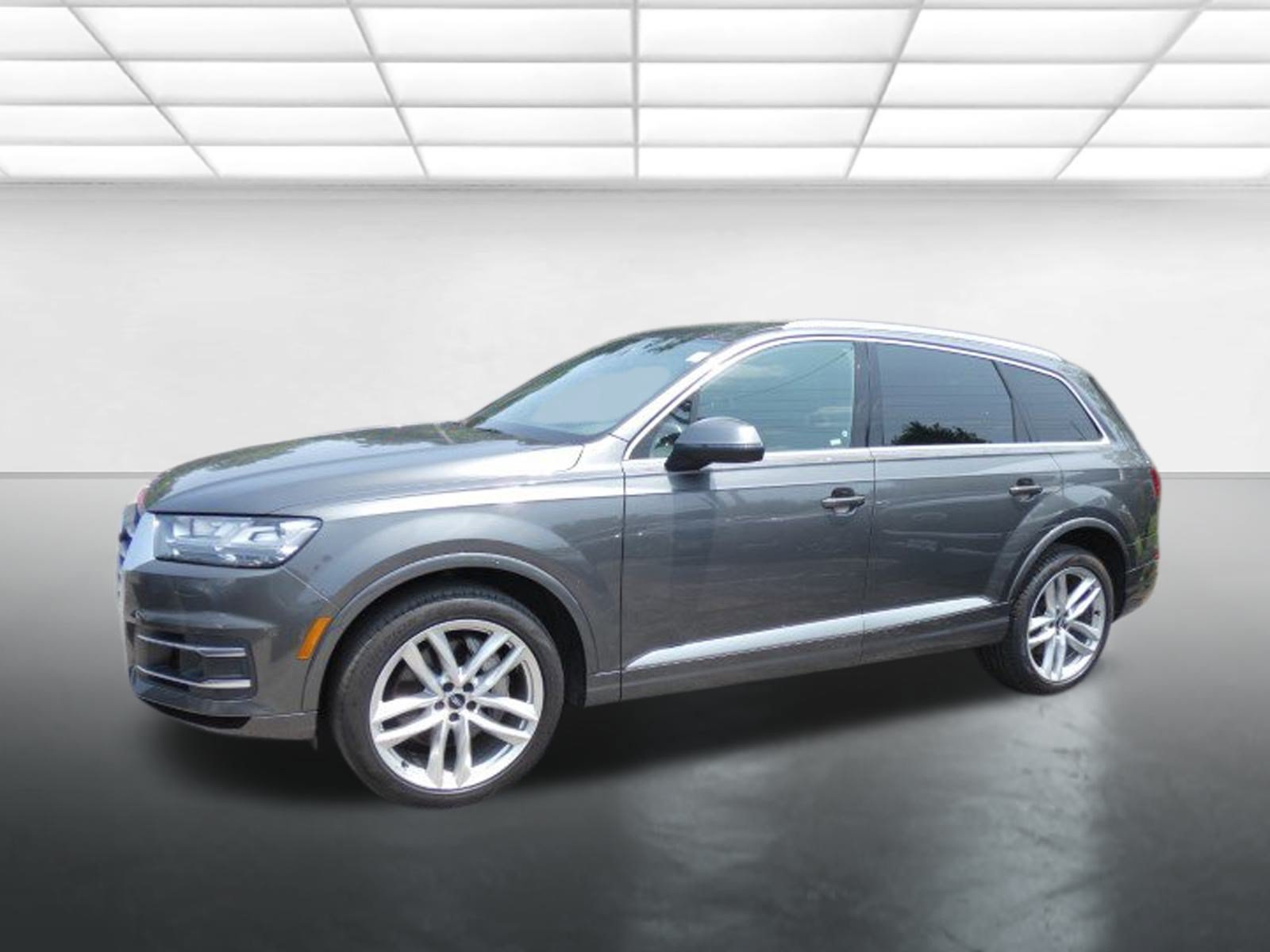 Used 2018 Audi Q7 3.0T Prestige w/ Prestige Package AWD/4WD image 3