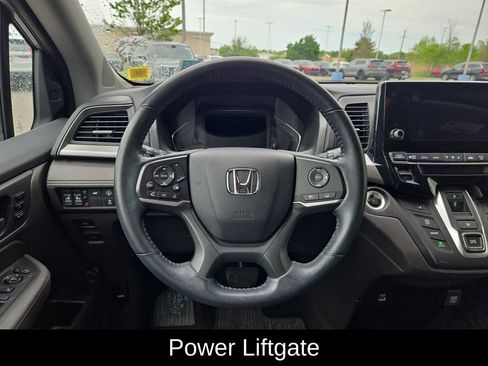 Used 2023 Honda Odyssey EX-L image 16