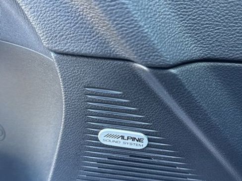 Used 2023 Dodge Challenger R/T w/ T/A Package image 15