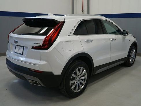 Used 2022 Cadillac XT4 Premium Luxury w/ Enhanced Visibility Package image 6