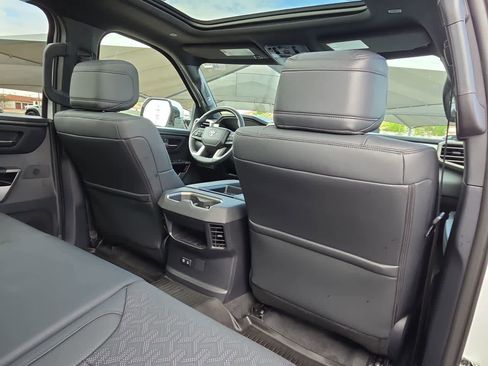 Used 2025 Toyota Tundra Limited image 16