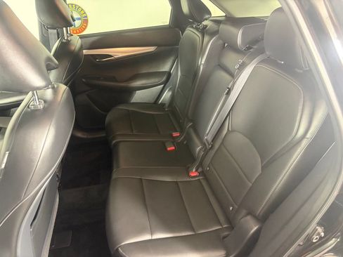 Used 2019 INFINITI QX50 Luxe w/ Navigation Package AWD/4WD image 15