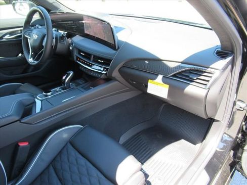 New 2026 Cadillac CT5 V image 13