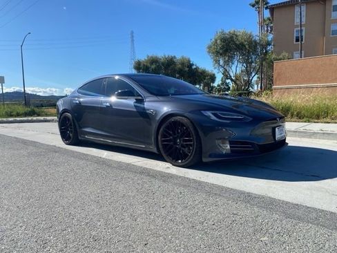 Used 2017 Tesla Model S 75 image 2