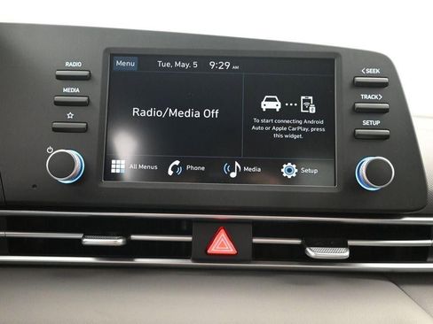 New 2026 Hyundai Elantra SE FWD image 13