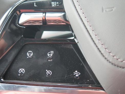 New 2026 Cadillac Escalade ESV Platinum Luxury AWD/4WD image 20