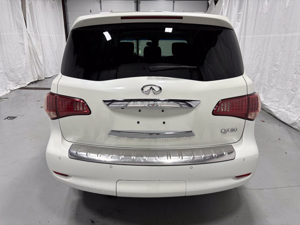 Used 2015 INFINITI QX80 4WD w/ Deluxe Technology Package image 6