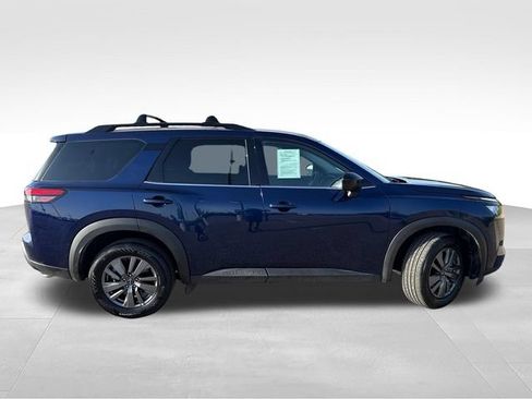 Certified 2026 Nissan Pathfinder SV AWD/4WD image 9