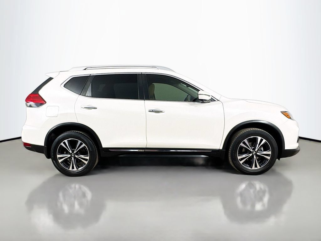 Used 2017 Nissan Rogue SL AWD/4WD image 9