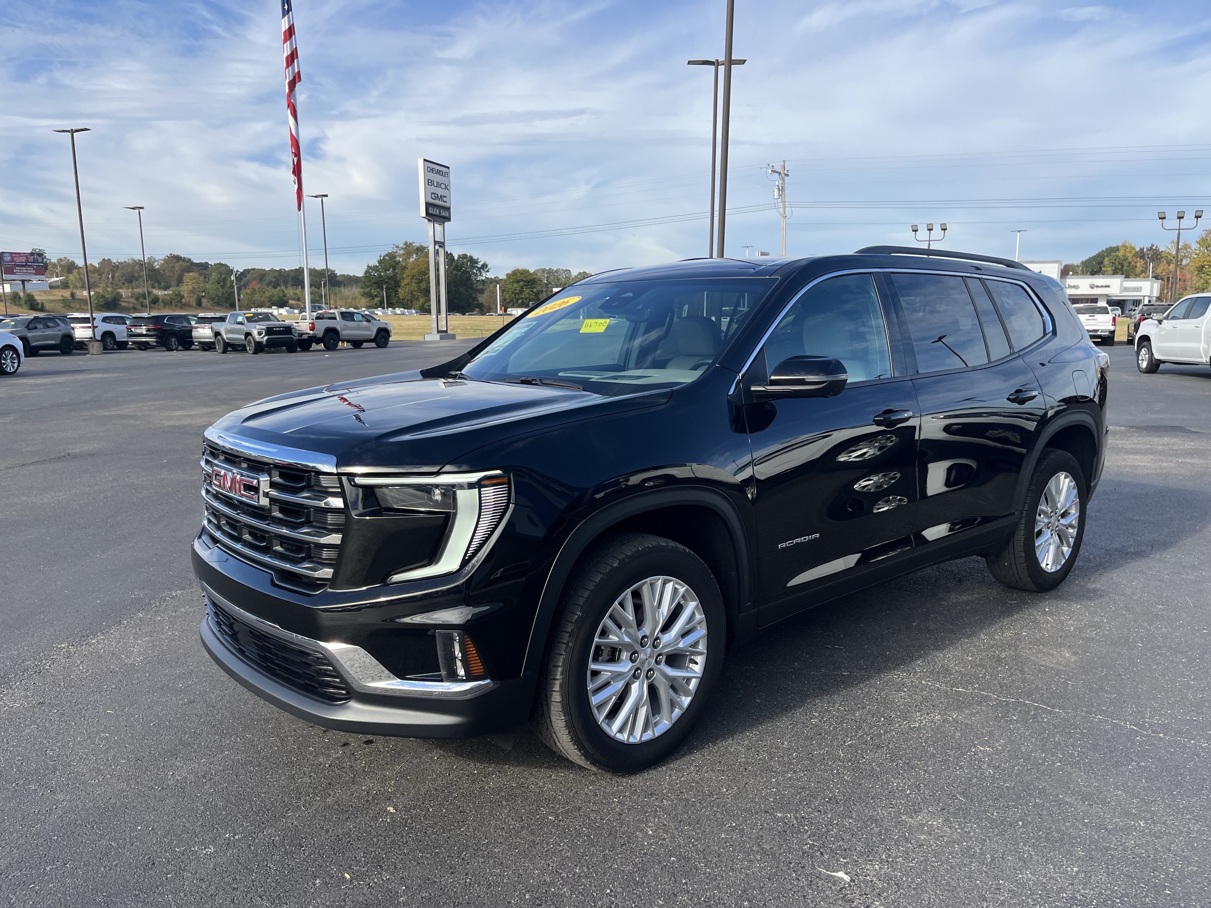 Used 2026 GMC Acadia Elevation w/ Elevation Premium Package FWD image 1