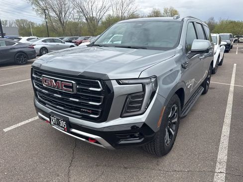 Used 2025 GMC Yukon AT4 w/ Premium Trailering Package AWD/4WD image 5
