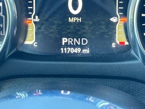 Used 2019 Jeep Wrangler Unlimited Sahara w/ Cold Weather Group image 16