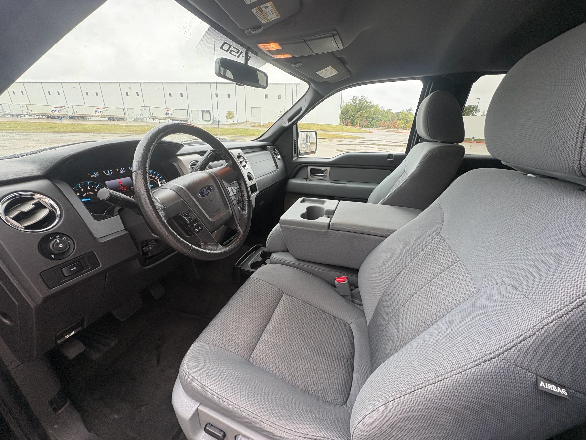 Used 2011 Ford F150 XLT w/ XLT Chrome Pkg RWD image 9