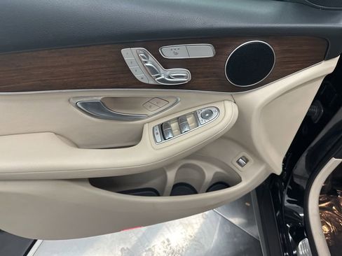 Certified 2020 Mercedes-Benz GLC 300 image 11