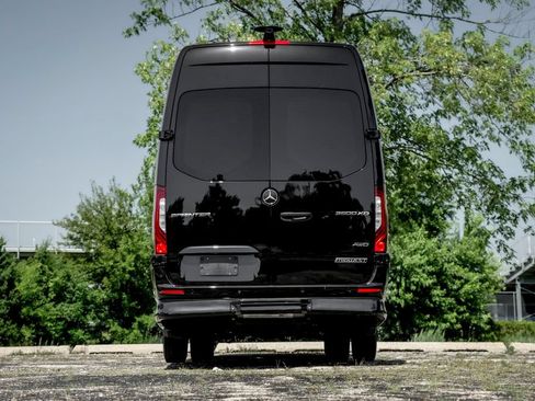 Used 2025 Mercedes-Benz Sprinter 3500 image 8