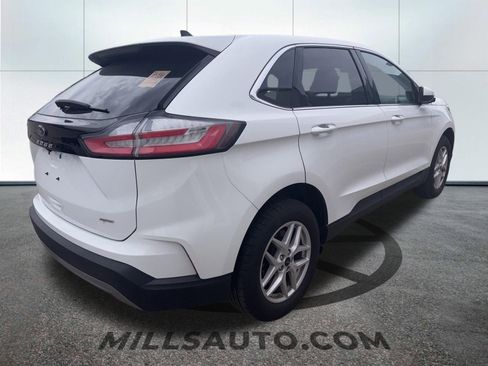 Used 2024 Ford Edge SEL w/ Convenience Package AWD/4WD image 4