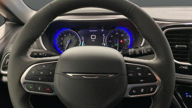 New 2027 Chrysler Pacifica Select FWD image 15