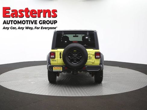 Used 2023 Jeep Wrangler Unlimited AWD/4WD image 36