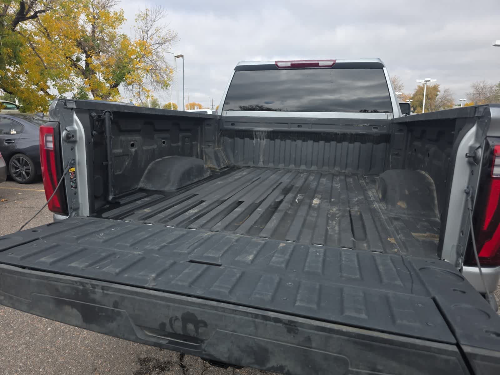 Used 2025 GMC Sierra 2500 SLT w/ SLT Convenience Package AWD/4WD image 16