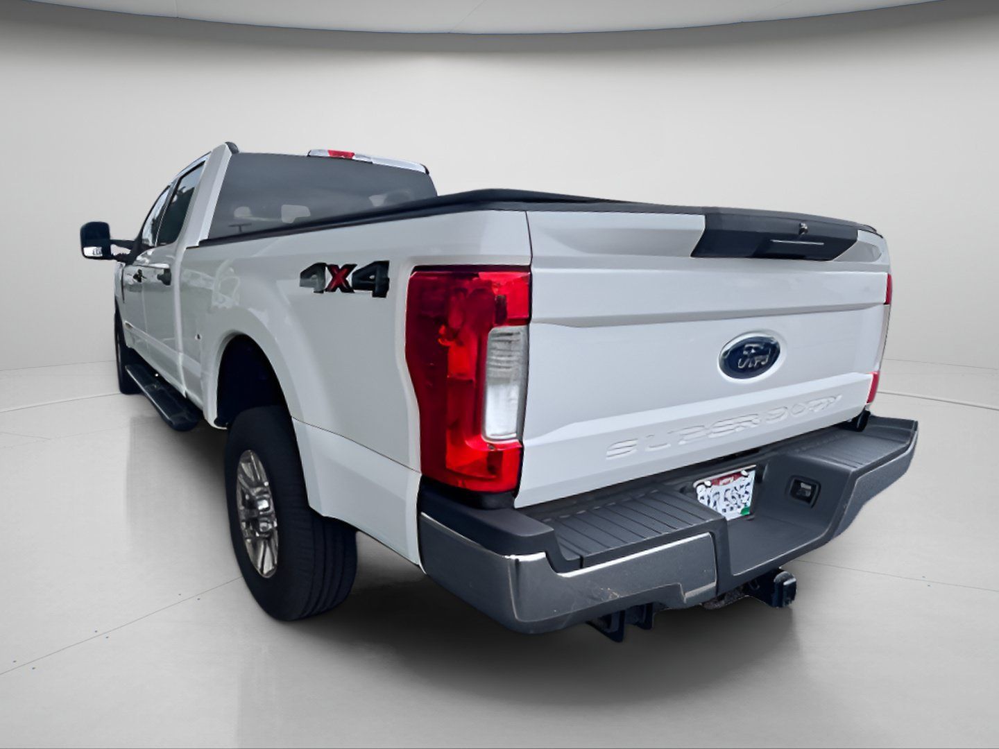 Used 2018 Ford F250 XLT AWD/4WD image 3