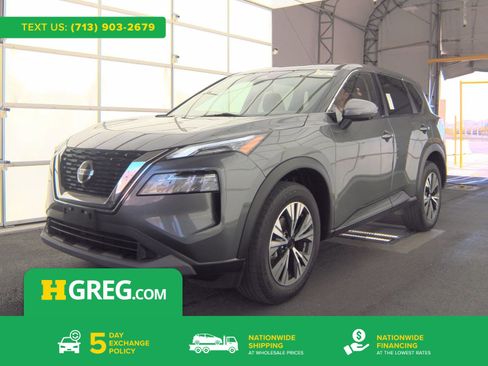 Used 2021 Nissan Rogue SV FWD image 1
