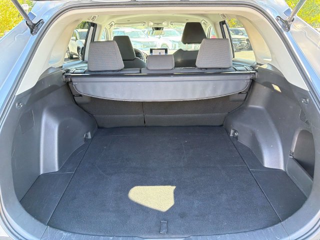 Used 2025 Toyota RAV4 XLE AWD/4WD image 22