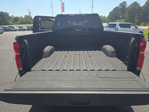 Used 2024 Chevrolet Silverado 2500 High Country w/ High Country Premium Package AWD/4WD image 13