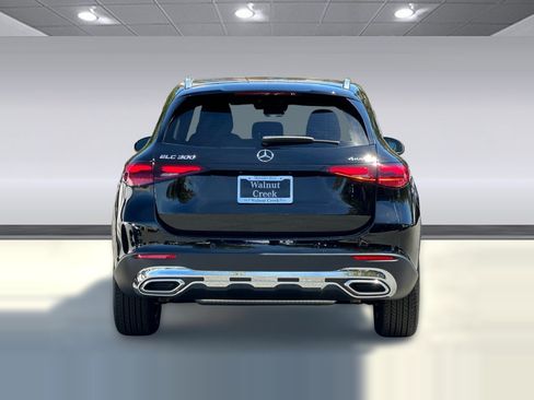 Used 2026 Mercedes-Benz GLC 300 4MATIC image 10