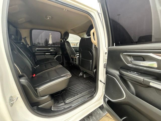 Used 2019 RAM 1500 Laramie AWD/4WD image 30