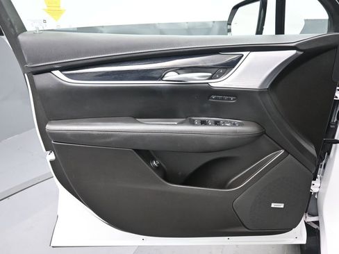 Used 2024 Cadillac XT5 Premium Luxury image 9