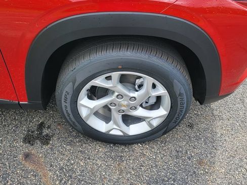 New 2026 Chevrolet Trax LS w/ LS Convenience Package FWD image 15