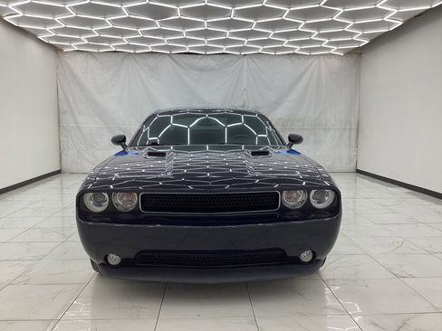 Used 2014 Dodge Challenger R/T image 5