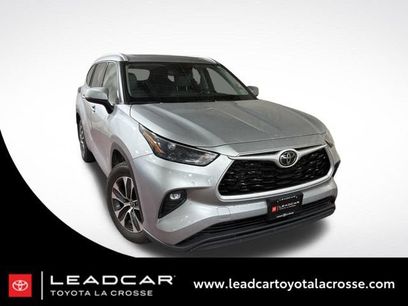 Used 2022 Toyota Highlander XLE