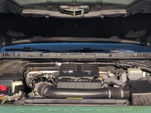 Used 2022 Nissan Frontier SV w/ SV Premium Package image 15